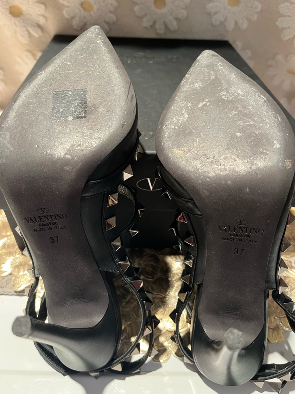 Valentino Garavani Black Rockstud Noir heels - Picture 5 of 5